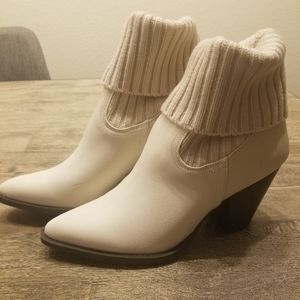 New Sweater Ankle bootie